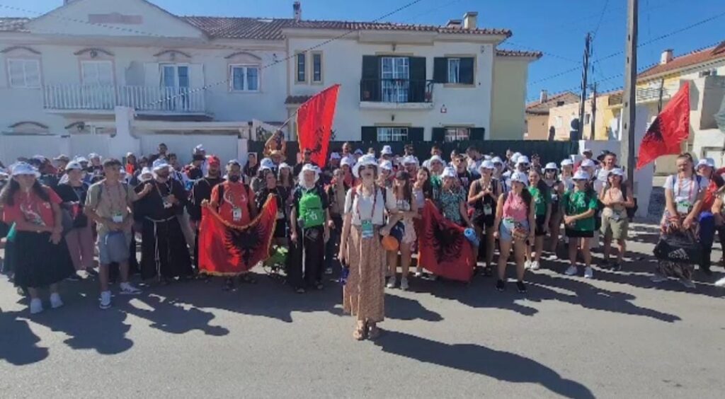 Përvoja e Laurës në Ditët Botërore të Rinisë në Lisbonë