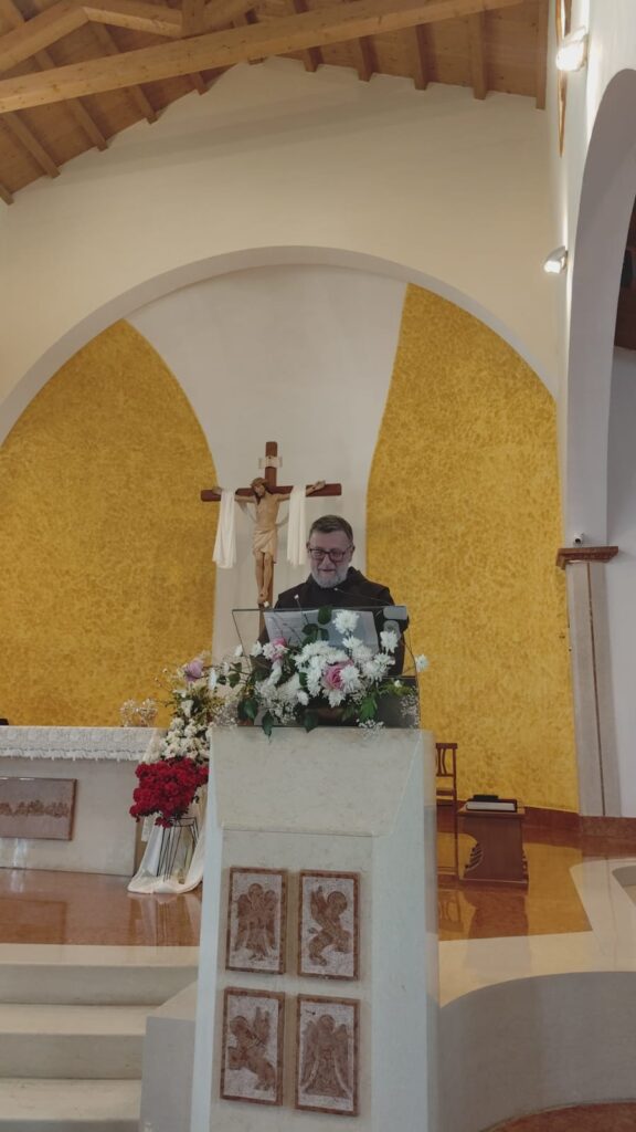 Fjala e parë e Atë Flavios në kishën e Lushnjës
